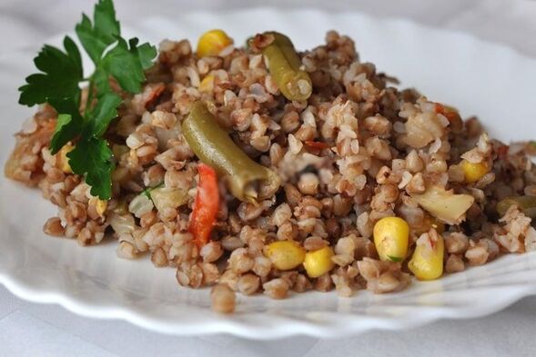 Buckwheat with additional vegetables will consolidate the results of the diet