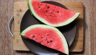 the pros and cons of a watermelon diet for weight loss