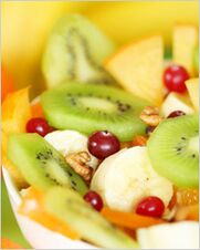 fruit and berry salads in the diet for lazy people